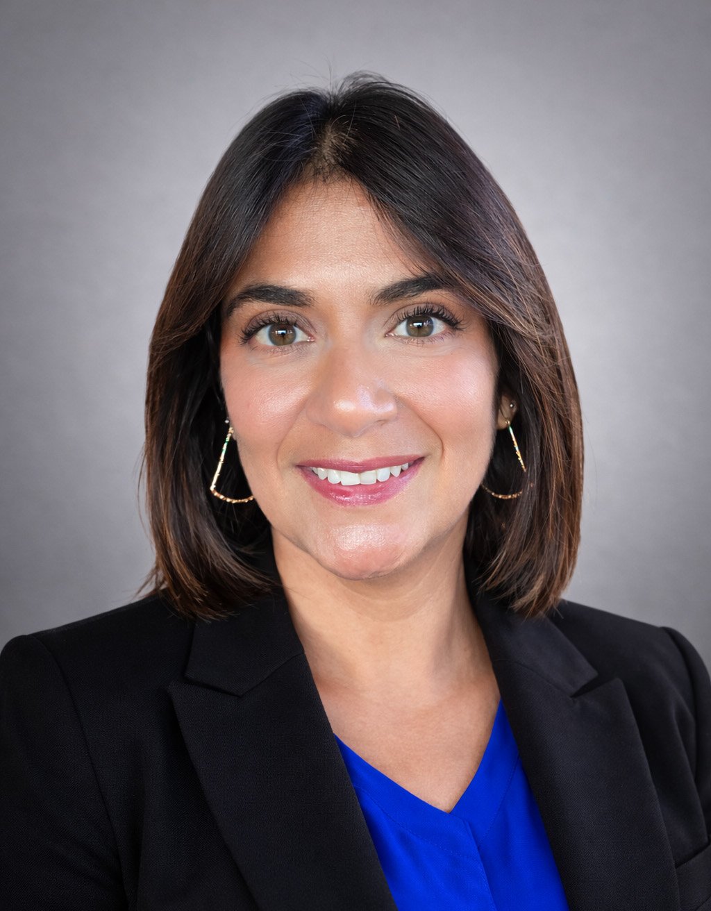 Diana Holtzleiter, Strategic Brand and Visual Designer, professional portrait